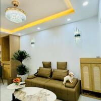 Nhà Đẹp Ở Luôn Phố 8/3, Hai Bà Trưng 50/70m, mt 5m, giá 5.18 tỷ.