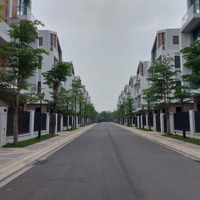 Bán Nhà Biệt Thự Ánh Dương Căn Áp Góc Biệt Thự Tứ Lập, Giá Hơn 18 Tỷ