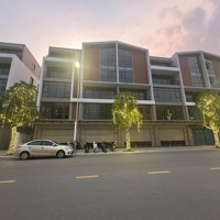 Bán Căn Vinhomes Shophouse Sổ Đỏ Lâu Dài Đối Diện Venice, Cho Thuê Được 35 Triệu Một Tháng
