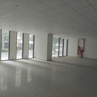 Cho Thuê Nhà 2 Mặt Tiền Đường 200 Ba Tháng Hai Ngay Khu J1 Hà Đô Centrosa Quận 10