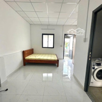 Căn Hộ Đẹp Full Nội Thất - Có Máy Giặt Riêng - Ngay Trung Tâm Cộng Hoà