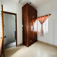 Nhàhẽm Xe Hơi- Nguyễn Thị Huỳnh - 3X8M - 2 Phòng Ngủ 3 Vệ Sinh- 11 Triệucó Thương Lượng- Hằng 0906656852 Xem Nhà Ngay