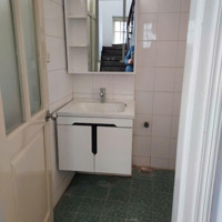 Cho Thuê Biệt Thự Kđt Trần Kim Xuyến, Yên Hòa. Diện Tích 210M2 X 3 Tầng