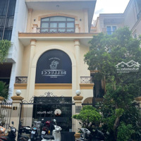 Cho Thuê Biệt Thự Sân Vườn 357 Nguyễn Trọng Tuyển Phường 1 Quận Tân Bình Dt: 9X18 1 Trêt 3 Lầu