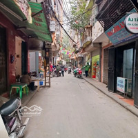 Bán Nhà Giếng Mứt Hai Bà Trưng 34M2, 3 Tầng, Sau Sân Bóng, Gần Bách Kinh Xây, Kinh Doanh Bất Chấp.