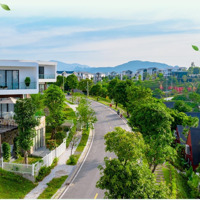 Biệt Thự Thực! Cos Bằng, Giá 32 Triệu/M2 Cả Đất Cả Xây.diện Tích400M2 100% Đất Ở, Sử Dụng Được Toàn Bộ Đất.