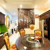 Bán nhà Kim Mã Thượng, Ba Đình, ngõ rộng, 2 ô tô tránh nhau, vài bước ra phố. Giá 16 tỷ