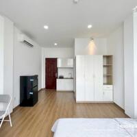 Phòng Cho thuê cửa sổ lớn full nội thất ở Điện Biên Phủ gần cầu Thị Nghè quận Bình Thạnh