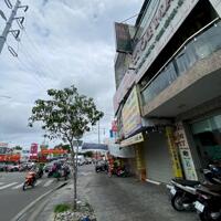 Ngộp,Cần bán nhà MT Hòa Bình, 4x13, 3 lầu, Vỉa hè 8m, Giá 14 tỷ TL