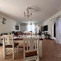 Cho Thuê Villa Sát Bờ Sông Không Gian Xanh Lý Tưởng Để Kd Nhà Hàng, Cafe Sân Vườn Tại Quận 2