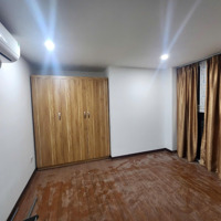 Bán Duy Nhất Căn Hộ Cao Cấp Chính Chủ Tại Núi Trúc Square 2 Phòng Ngủ- 2 Vệ Sinhdiện Tích69.5M2