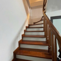Vị Trí Đẹp, Gần Đường Ô Tô Tránh, Nhà Mới Đẹp Khách Chỉ Việc Xác Vali Về Ở Ngay