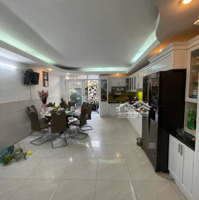 Nhà Nguyên Căn 4 Tầng Ngay Công Viên Mát Mẻ Đầy Đủ Nội Thất. Liên Hệ 0962117771