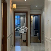 Cho Thuê Căn Hộ Cao Cấp Grand Riverside. Vị Trí: 283 Bến Vân Đồn, Phường 2, Quận 4