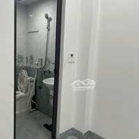 Cho Thuê Phòng Studio Ban Công Thoáng Mát Ở Ngõ 402 Mỹ Đình Gần Bến Xe Mỹ Đình, 15M Ra Đường Lớn