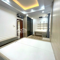 Cho Thuê Nhà Phố 70 Triệu/Tháng 4 Phòng Ngủfull Nội Thất,Q.2 - 417M2 Sàn, Sân Vườn, Vào Ở Ngay Liên Hệ: 0936890795