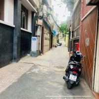 V32 - Giá Tốt Ưu Đãi - Nhà 4 Tầng Giáp Q.1 Hẻm Thông Dân Trí Cao An Ninh Tốt!