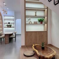 Nhà đẹp VIP đường nhựa kinh doanh ngay chợ Y Nuê
