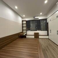 Bán nhà mặt ngõ Vạn Bảo, Ba Đình, ngõ thông, khu phân lô, ô tô vào nhà. Giá 16.4 tỷ