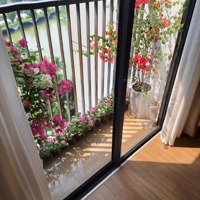 Chủ Nhà Cần Tiền Bán Gấp Căn Hộ View Golf - Nội Thất Mới, Giá Cực Tốt