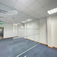 Chính Chủ Cho Thuê Văn Phòng 35M2 Giá Rẻ Ngay Mặt Tiền Đường Lê Quốc Hưng, Quận 4