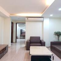 Cho thuê căn hộ dịch vụ tại Giảng Võ, Đống Đa, 126m2, 3PN, đầy đủ nội thất