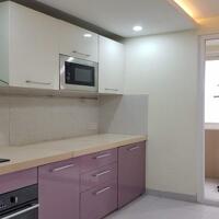Cho thuê căn hộ dịch vụ tại Giảng Võ, Đống Đa, 126m2, 3PN, đầy đủ nội thất