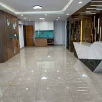 Tòa Nhà Mặt Tiền Số 87 Đường Thành Thái Gần Bênh Viện Quận 10