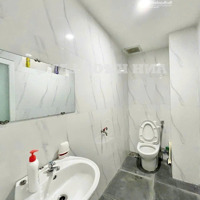 Bán Mtkd 4 Tầng - 105M2 - 6 Phòng Ngủ- Đang Cho Thuê 30 Triệu/Th - Ngay Kha Vạn Cân - 11 Tỷ