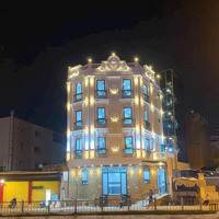 Siêu Phẩm! Toà Chdv Phạm Văn Đồng 13 Phòng Khai Thác 121 Triệu/Tháng! Đầy Đủ Full Nội Thất