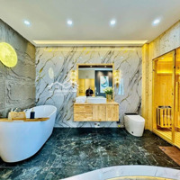 Bán Gấp Tòa Nhà Đường Thảo Điền Hầm 5 Tầng-Diện Tích8.5 X27M , Hđt 240 Triêu , Giá Bán 58 Tỷ