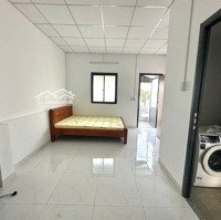 Phòng Ban Công Thoáng Full Nội Thất Máy Giặt Riêng Cạnh Sân Bay Nhà Ga T3