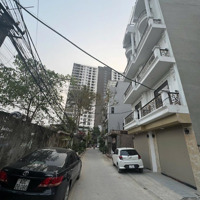 Vài Bước Ra Ô Tô Tránh - Full Nội Thất Ở Luôn 210 Đức Giang