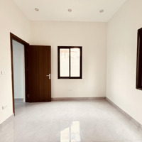 Bán Nhà Phân Lô Đại Học Ngoại Ngữ - Trần Quốc Hoàn,Diện Tích40M, 5 Tầng Thang Máy.