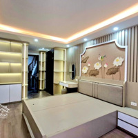 Bán Nhà Hồ Tùng Mậu - Phân Lô- Ôtô Đỗ- Thang Máy- 36 M2 - 9.15 Tỷ