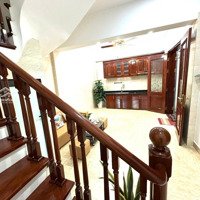 Cần Bán Gấp Nhà Riêng Trung Tâm Quận Hai Bà Trưng, Hn. Diện Tích 25/35T1 - 5 Tầng - Mặt Tiền 3,92M.