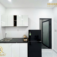 Chính Chủ Cho Thuê Căn Hộ New 100% Full Nội Thất Cửa Sổ Ban Công Ngăn Tách Bếp Dtich 40M2 Giáp Q1