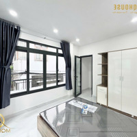 Chính Chủ Cho Thuê Căn Hộ New 100% Full Nội Thất Cửa Sổ Ban Công Ngăn Tách Bếp Dtich 40M2 Giáp Q1