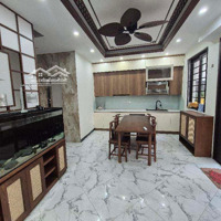 Hiếm Căn Hộ Dịch Vụ 11 Pn Khép Kín 58M2 Giá Bán 9.5 Tỷ