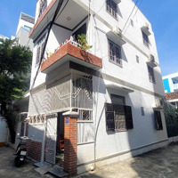 Bán Nhà 1 Trệt 2 Lầu - 2 Mặt Tiền Hẻm Đường Hoàng Hoa Thám Nha Trang 43M2 4 Phòng Ngủ 3 Vệ Sinhchỉ 7Ty Có Thương