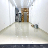 Nhà Đội Cấn Trung Tâm Ba Đình- 35 M Vuông 6 Tầng Thang Máy -Ô Tô Tránh Cách Nhà 10M Nhỉnh 9 Tỷ