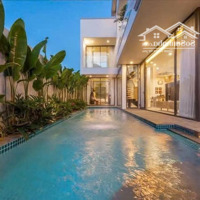 Villa Cao Cấp 9 Phòng Ngủ Sát Biển Cho Thuê