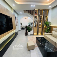 Chỉ 7 Tỷ Nhỉnh Có Ngay Nhà Đẹp Cầu Diễn, 5 Tầng Dân Xây, Ô Tô Đỗ Cửa, Vài Bước Ra Phố