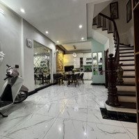 Siêu Phẩm Hoàng Cầu - Gần Phố -Gần Hồ - Kinh Doanh - Ở Sướng