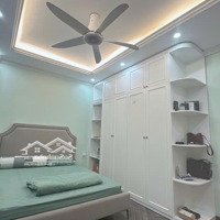 Lô Góc Nguyễn Văn Cừmặt Tiền18M - 68M2 - 19.3 Tỷ