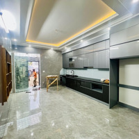 Nhà Đẹp 4 Tầng Thang Máy Đông An, Ngô Gia Tự, Hải Phòng Giá Cực Tốt Tại Thời Điểm Này