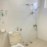Giá Cuối 3,3T 70M2 2Ngủ 2 Vệ Sinh+ Gốc 2View