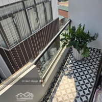 Bán Nhà Láng Hạ, Đống Đa, Gara, Thang Máy, Mặt Đường Rộng, Ô Tô Vào Nhà, 7 Tầng, 47M2, Giá Bán 17.2 Tỷ