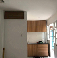 Bán Nhà Sát Mặt Tiền Chu Văn An , P12, 18M2 , 2,55Tỷ. Lh : 0866408299 Việt Anh