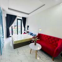 PHÒNG NGỦ TÁCH BẾP BAN CÔNG THOÁNG MÁT NGAY TRUNG TÂM Q1